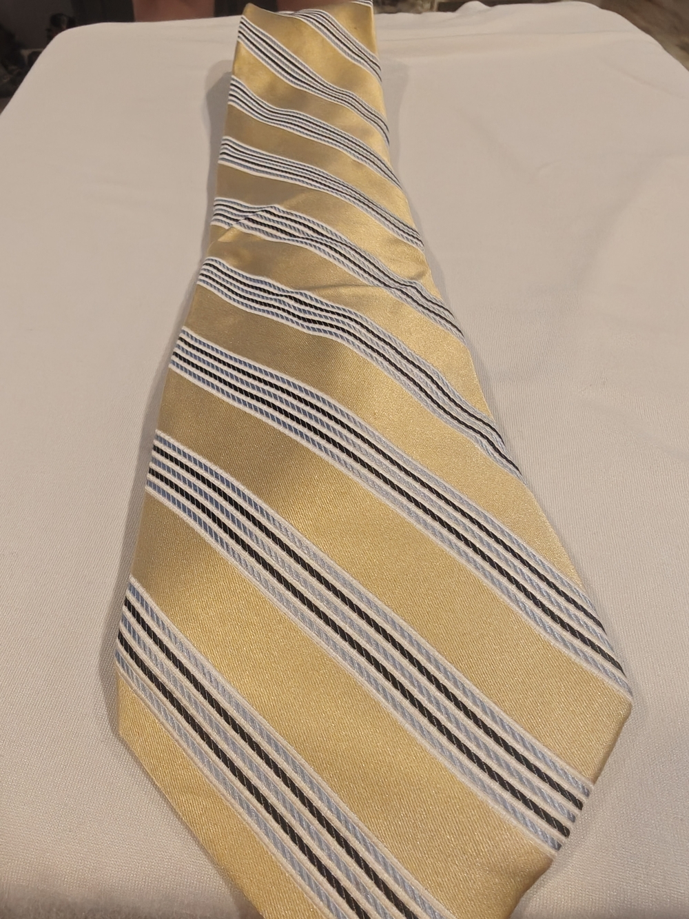 Club Room Yellow Stripe Tie with White and Black Accents